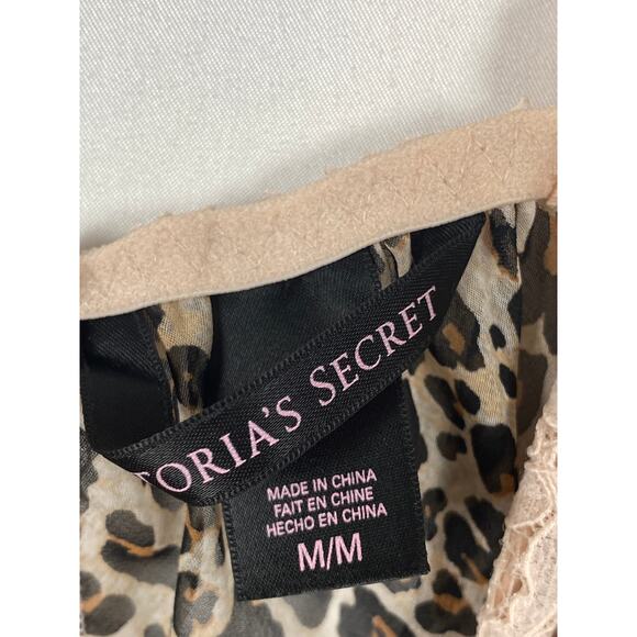 Victoria Secret Women Animal Print Sleepwear Nightgown Open back Tied Size M - Picture 3 of 8